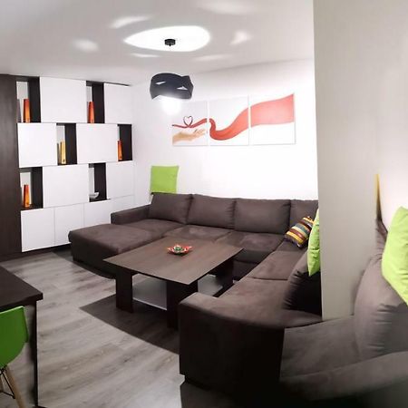 Centrum Apartman Leyla Бардеев Екстериор снимка