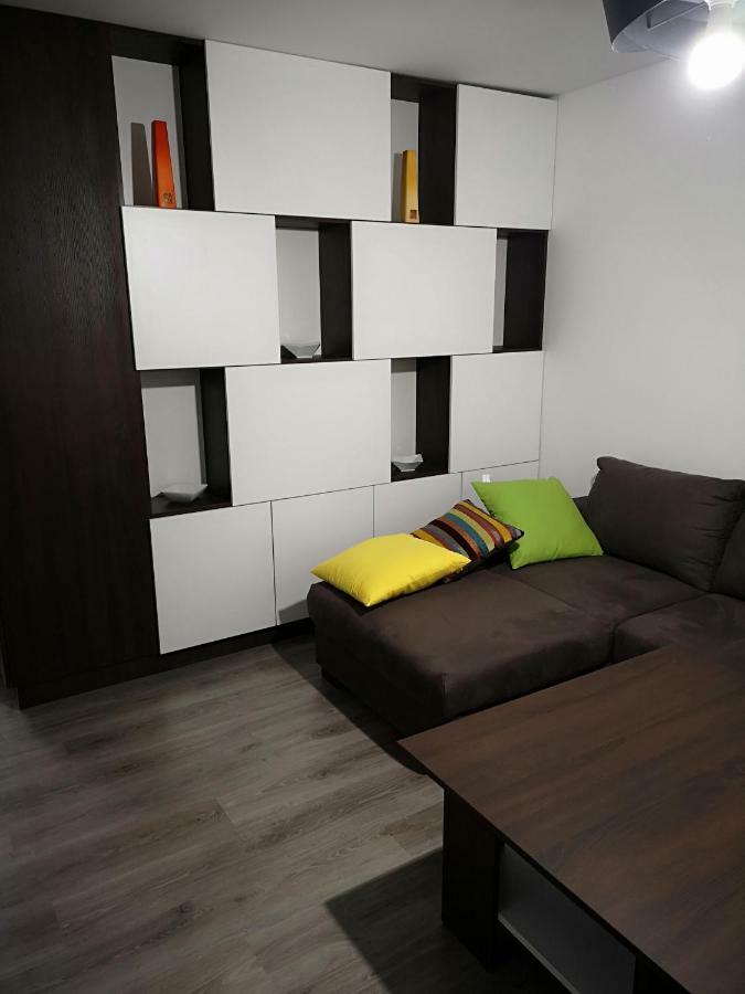 Centrum Apartman Leyla Бардеев Екстериор снимка