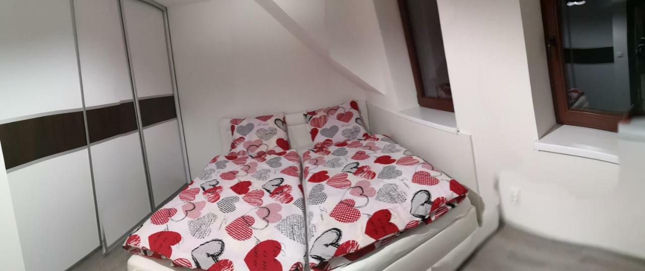 Centrum Apartman Leyla Бардеев Екстериор снимка
